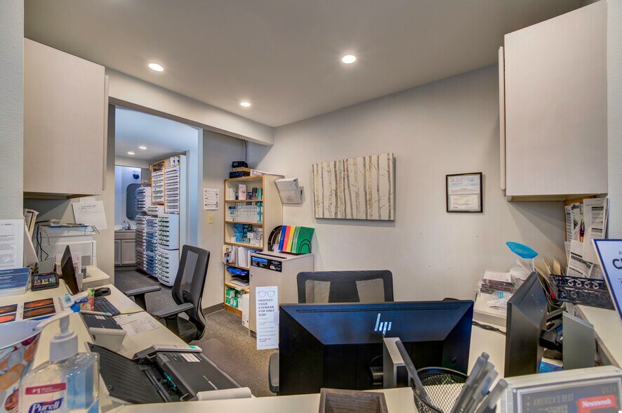 More Photos Of 1625 E Platte Ave, Colorado Springs Office For Sale