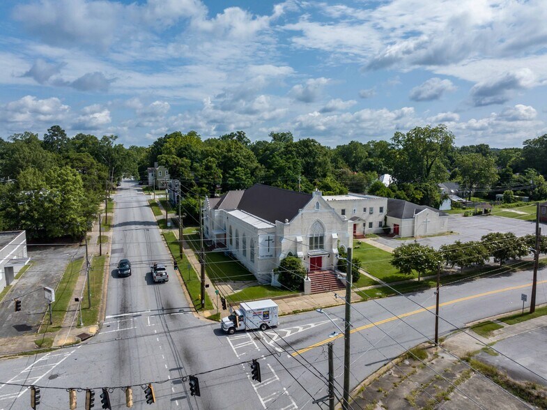 More Photos Of 1301 17th St, Columbus Specialty For Sale