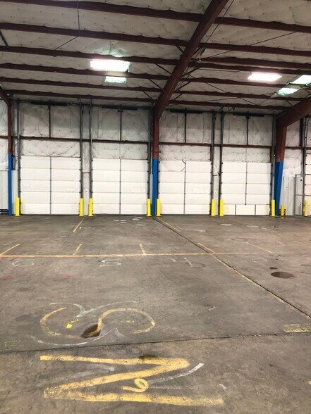 More Photos Of 301 N Rhode Island Ave, Oklahoma City Distribution For Lease