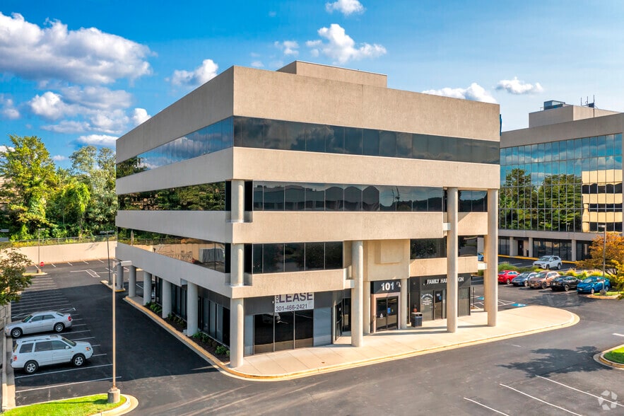 More Photos Of 101 Lakeforest Blvd, Gaithersburg Office For Lease