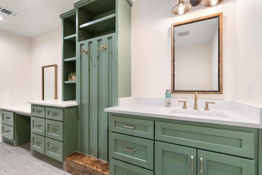 More Photos Of 2355 Jackson League Cir, Brenham Lodge Meeting Hall For Sale