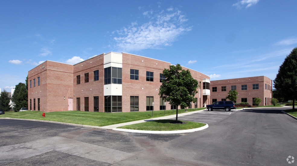 Primary Photo Of 690 Taylor Rd, Gahanna Office For Lease