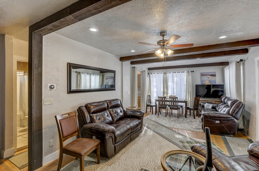 More Photos Of 305 N 3rd St, Mccall Freestanding For Sale