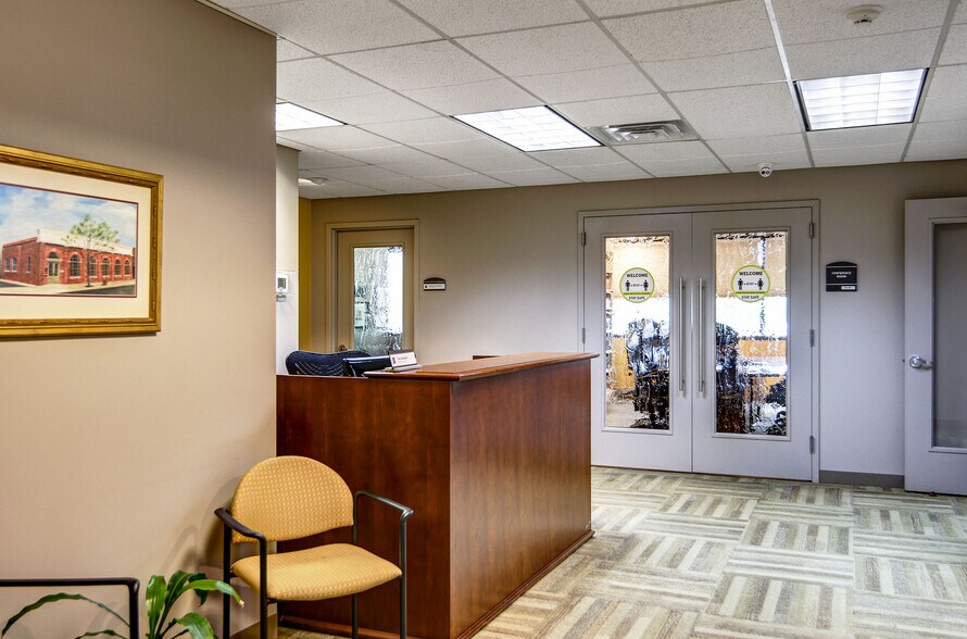 More Photos Of 101 Laurel Rd, Voorhees Office For Lease