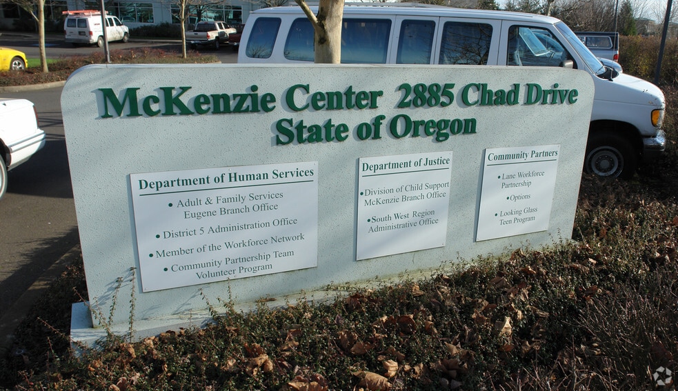 More Photos Of 2885 Chad Dr, Eugene Office For Sale