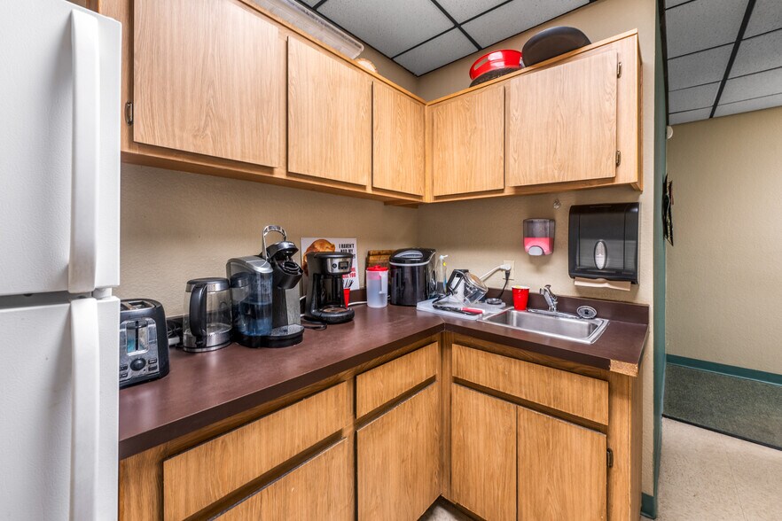 More Photos Of 760 S Stapley Dr, Mesa Office For Lease