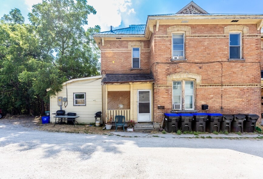 More Photos Of , Collingwood Unknown For Sale