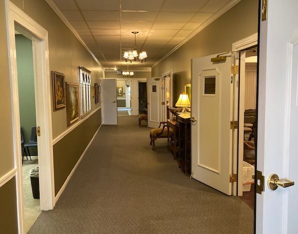 More Photos Of 435 S Ironwood Dr, South Bend Funeral Home For Sale