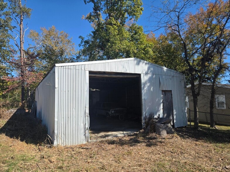 More Photos Of 225 Doc Norton Rd, Maryville Industrial For Sale