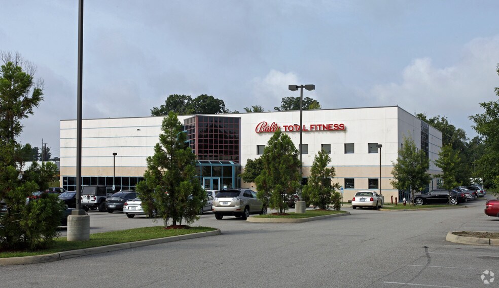 More Photos Of 12255 Hornsby Ln, Newport News Health Club For Sale