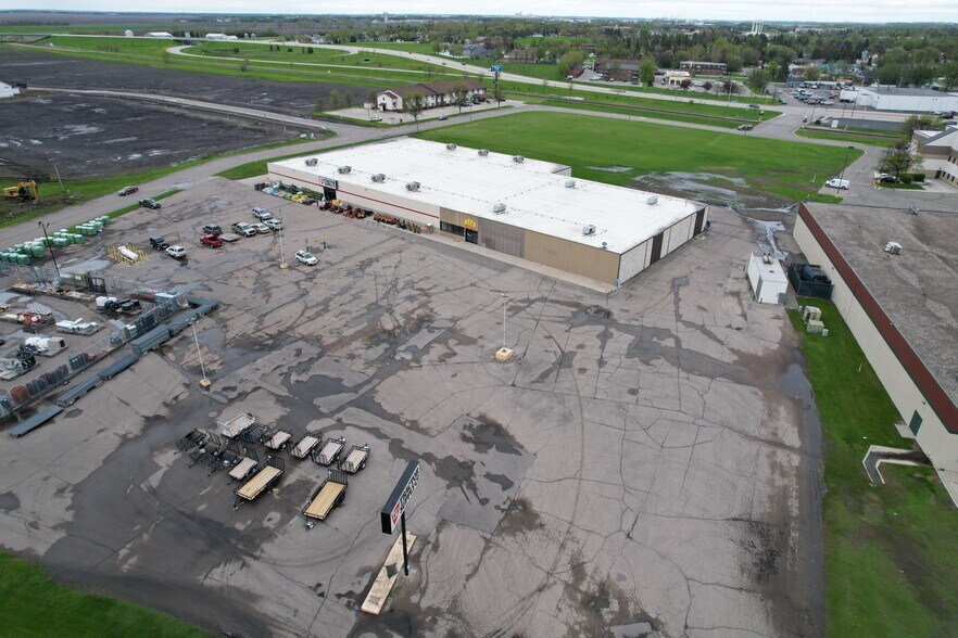 More Photos Of 1202 4th Ave S, Wahpeton Freestanding For Sale