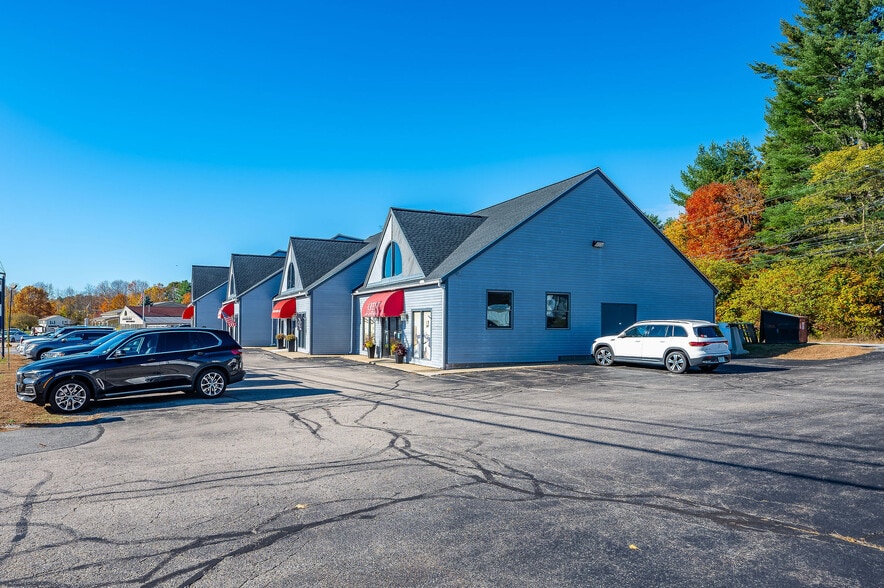 More Photos Of 112 Lafayette Rd, North Hampton General Retail For Sale