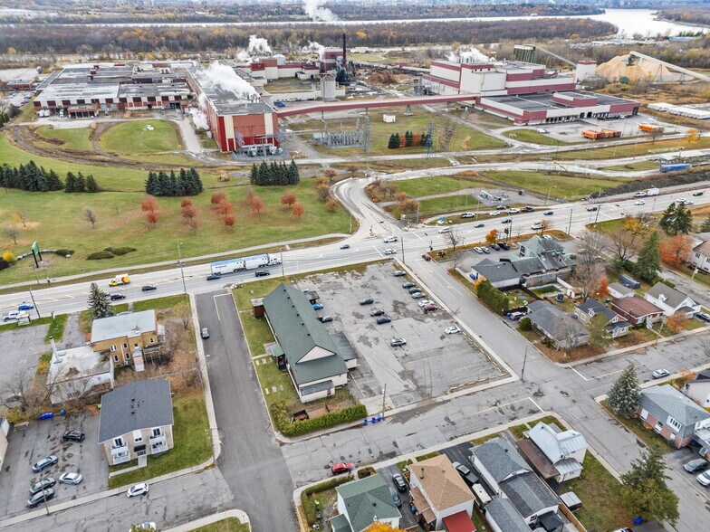 More Photos Of 195 Boul Maloney O, Gatineau Lodge Meeting Hall For Lease