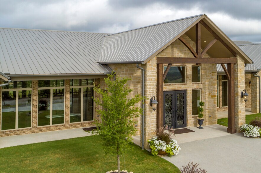 More Photos Of 6000 Tucker Dr, Weatherford Winery Vineyard For Sale