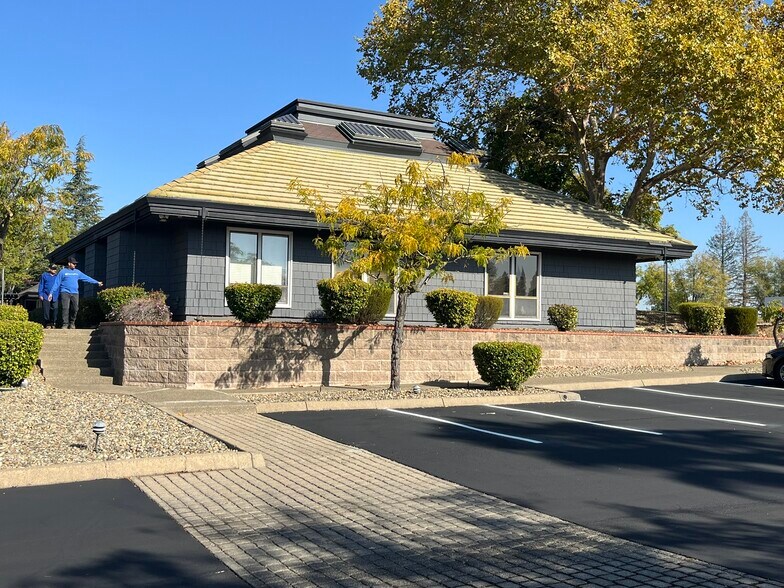 More Photos Of 7816 Uplands Way, Citrus Heights Office For Sale