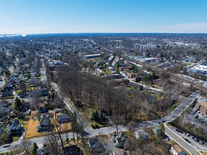 More Photos Of 500 S Ridgeway Ave, Glenolden Research And Development For Sale