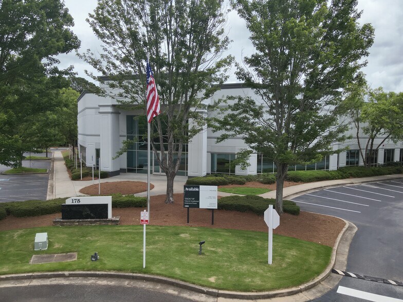 More Photos Of 175 Chastain Meadows Ct, Kennesaw Warehouse For Lease