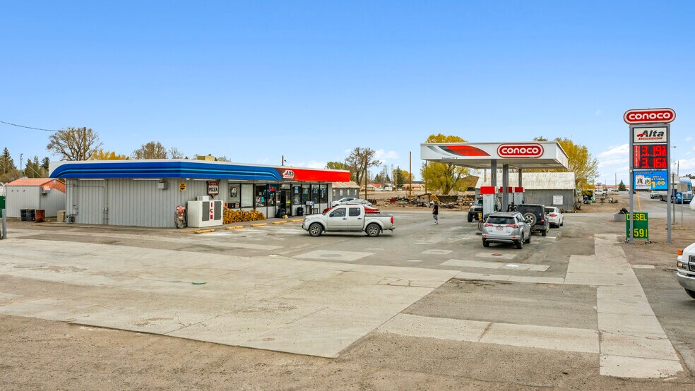 More Photos Of 320 Spruce St, La Jara General Retail For Sale