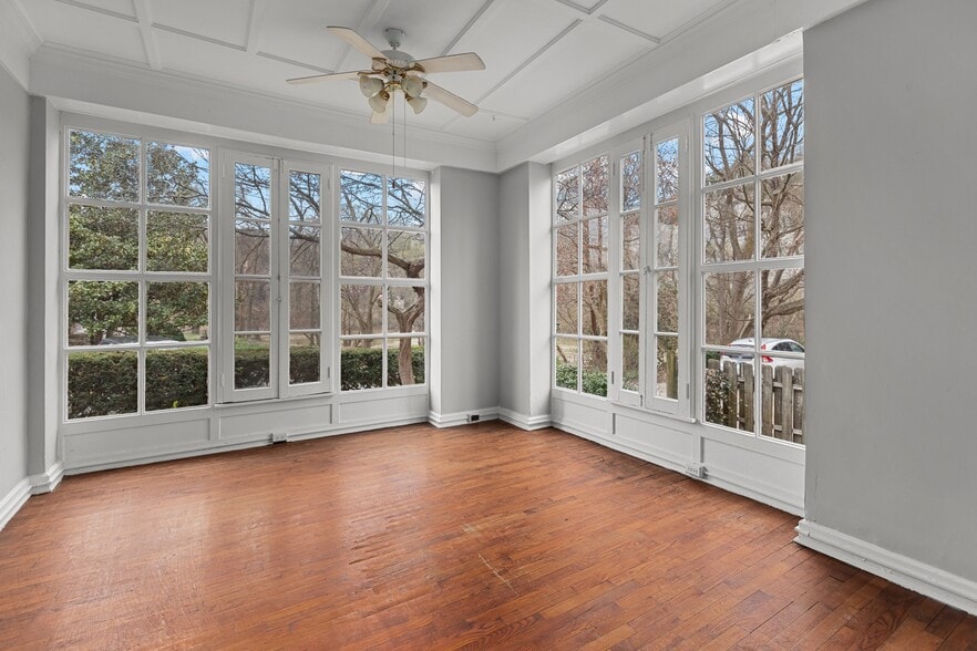 More Photos Of 514 Wapping St, Frankfort Apartments For Sale