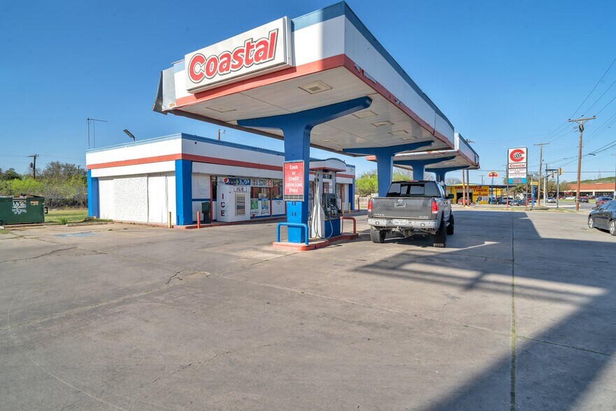 More Photos Of 3279 Nacogdoches Rd, San Antonio Convenience Store For Sale