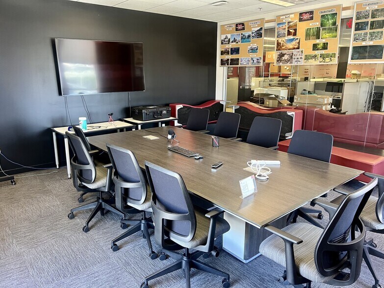 More Photos Of 1600 Rosecrans Ave, Manhattan Beach Office For Lease