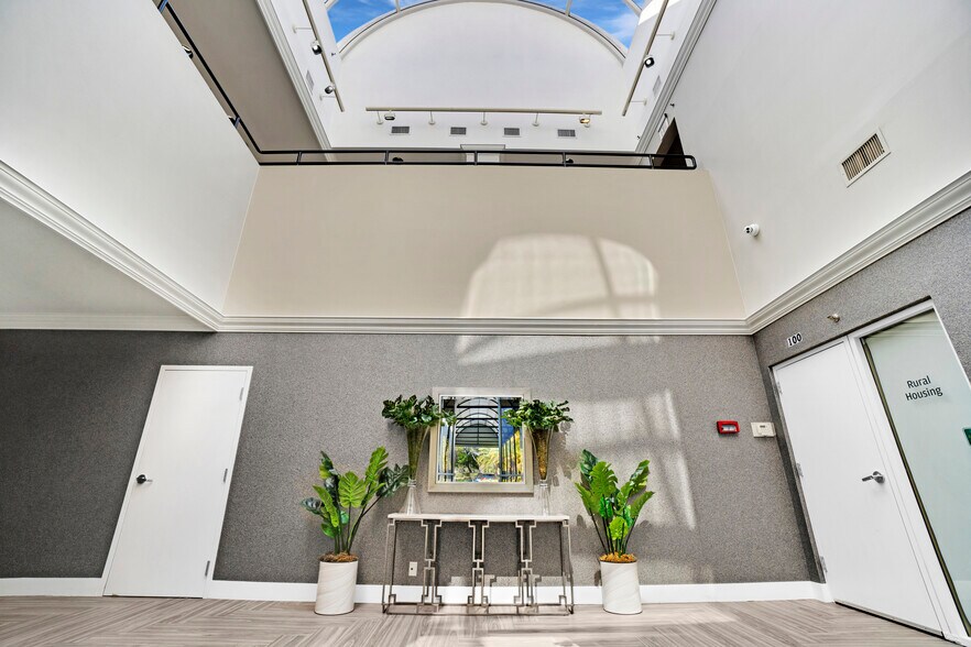 More Photos Of 1400 E Newport Center Dr, Deerfield Beach Office For Lease