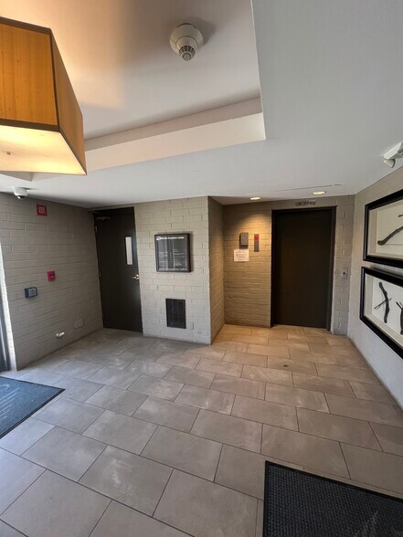 More Photos Of 444 Skokie Blvd, Wilmette Medical For Lease