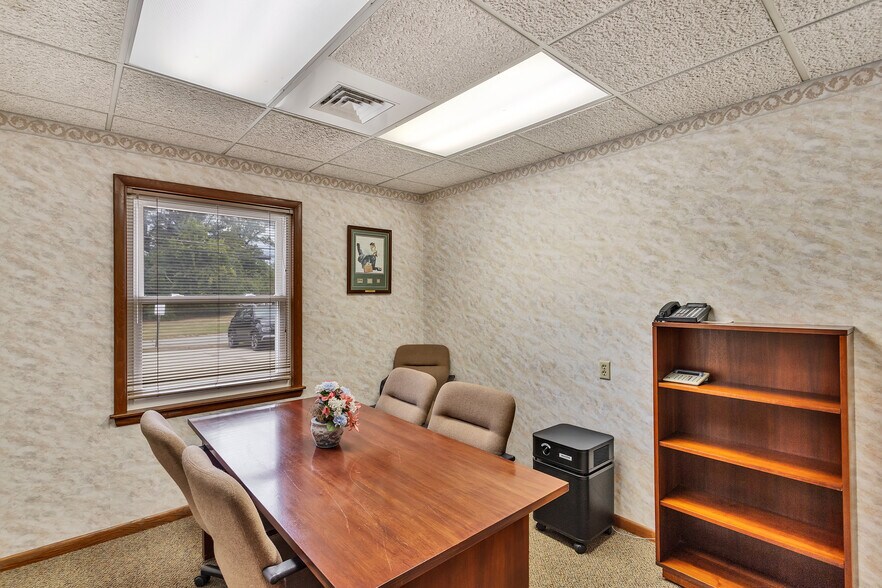 More Photos Of 50 Seco Rd, Monroeville Office For Sale