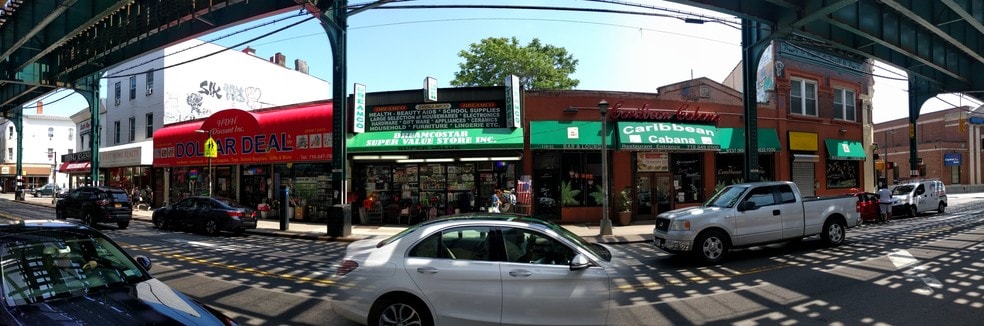 More Photos Of 116-10 Jamaica Ave, Richmond Hill Storefront Retail Office For Lease