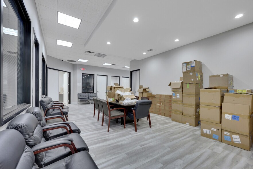 More Photos Of 375 N Stephanie St, Henderson Medical For Sale