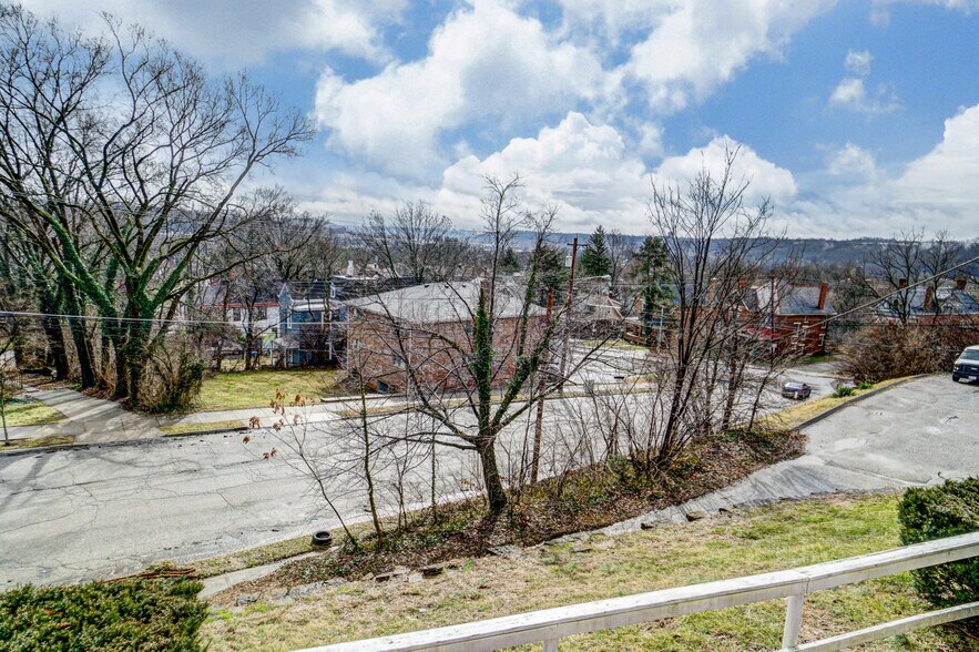 More Photos Of 1668 Glen Parker Ave, Cincinnati Multifamily For Sale