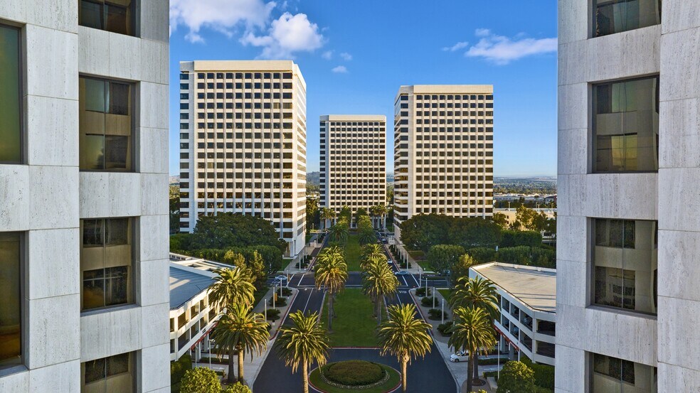 More Photos Of 4 Park Plaza, Irvine Office For Lease