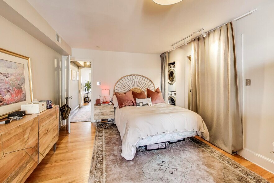 More Photos Of 1324 10th St NW, Washington Apartments For Sale
