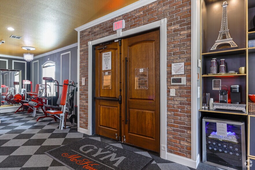 More Photos Of 3600 Eldorado Pky, McKinney Medical For Lease