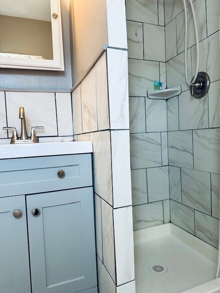 More Photos Of 35 State Rd, Phillipston Hotel For Sale