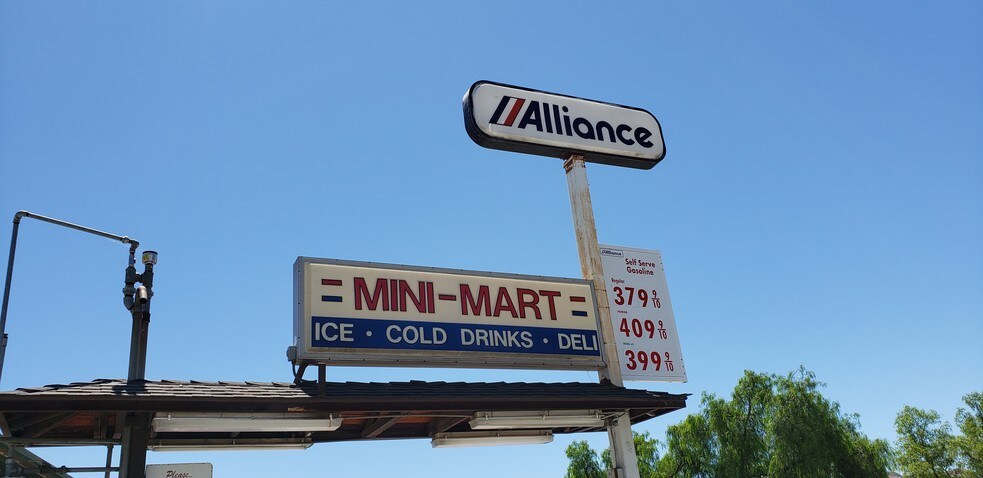 More Photos Of 6851 Airline Highway, Tres Pinos Storefront For Lease