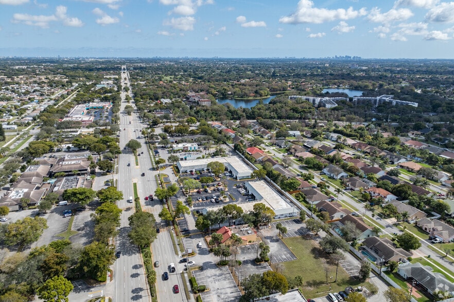 More Photos Of 7200-7200 W Commercial Blvd, Fort Lauderdale Medical For Sale