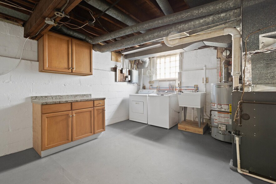 More Photos Of 62 Empire Blvd, Rochester Medical For Sale