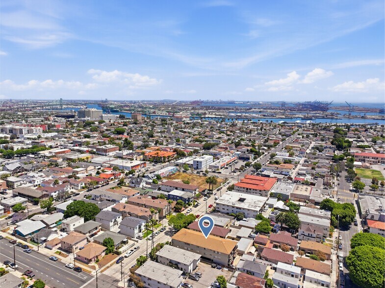 More Photos Of 579 W 14th St, San Pedro Apartments For Sale