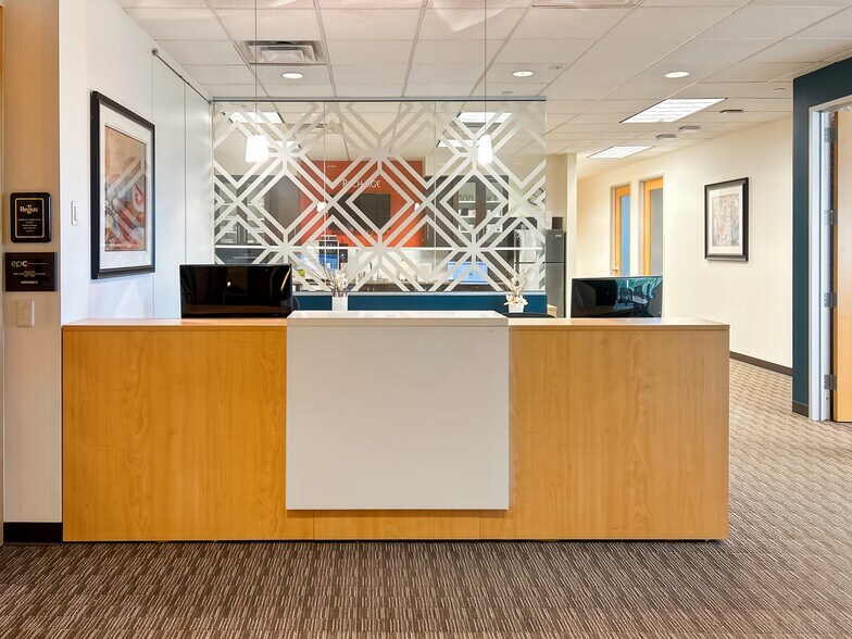 More Photos Of 6385 Old Shady Oak Rd, Eden Prairie Coworking Space