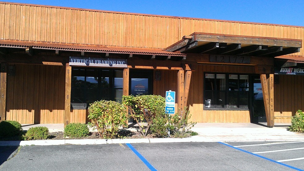 More Photos Of 12177 Business Park Dr, Truckee Flex For Lease