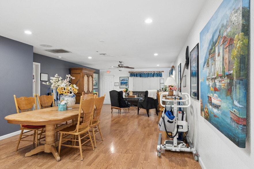 More Photos Of 1600 E Citation Ln, Tempe Assisted Living For Sale