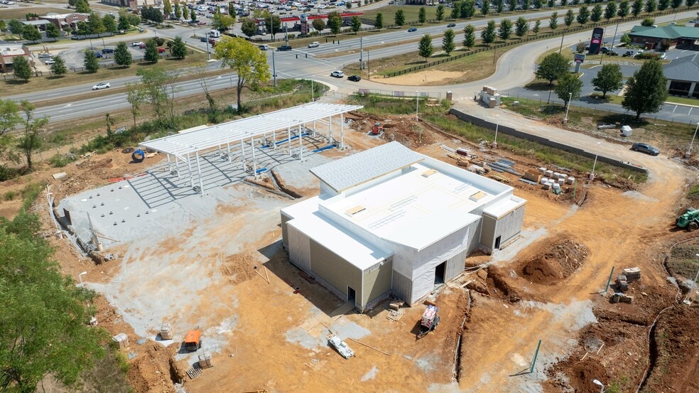 More Photos Of 447 Oakbrooke Dr, Mount Washington Convenience Store For Sale