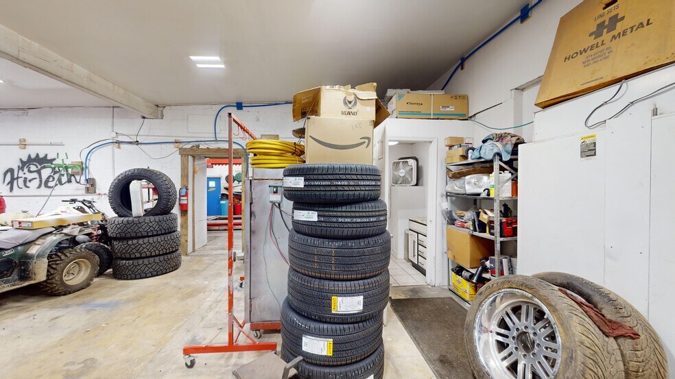 More Photos Of 2270 Solomons Island Rd, Huntingtown Auto Repair For Sale