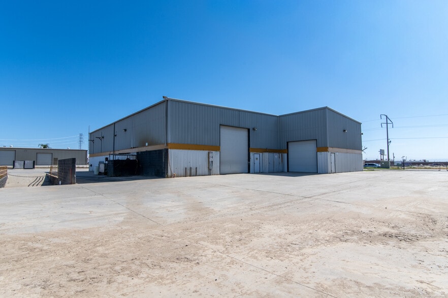 More Photos Of 4608 Saco Rd, Bakersfield Industrial For Lease