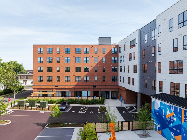 More Photos Of 222 Canal St, New Haven Apartments For Lease