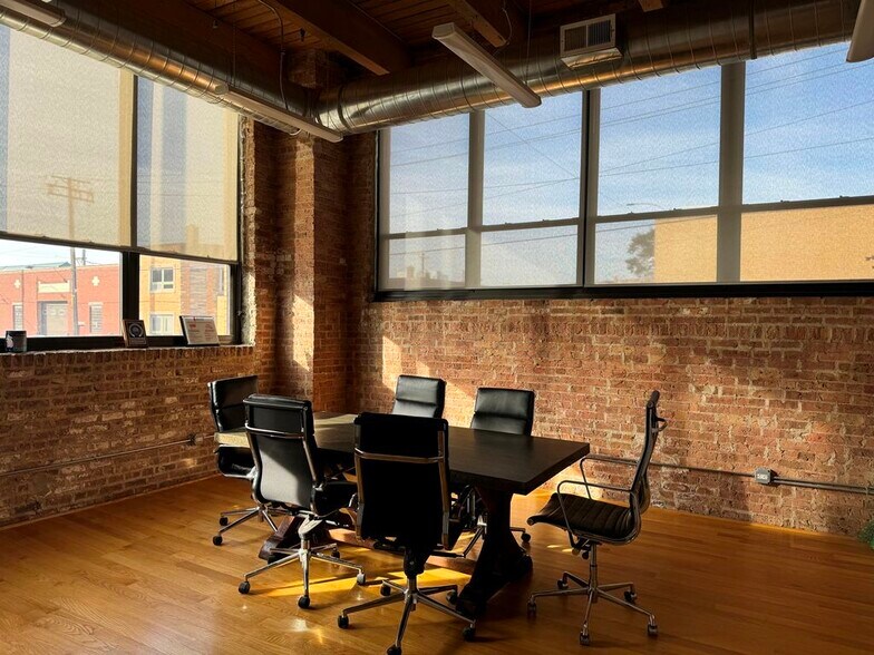 More Photos Of 1750 W Fulton St, Chicago Loft Creative Space For Lease