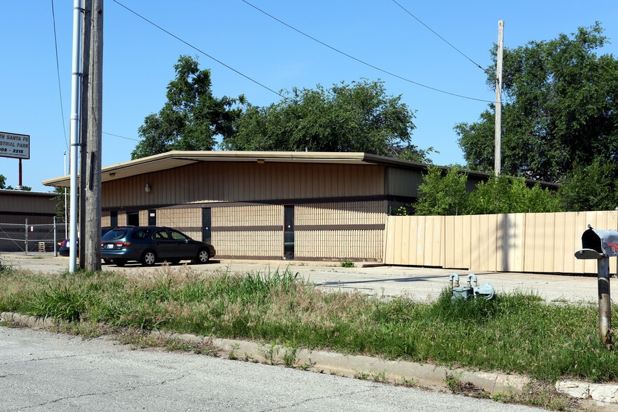 More Photos Of 2009 S Santa Fe Ave, Oklahoma City Unknown For Lease