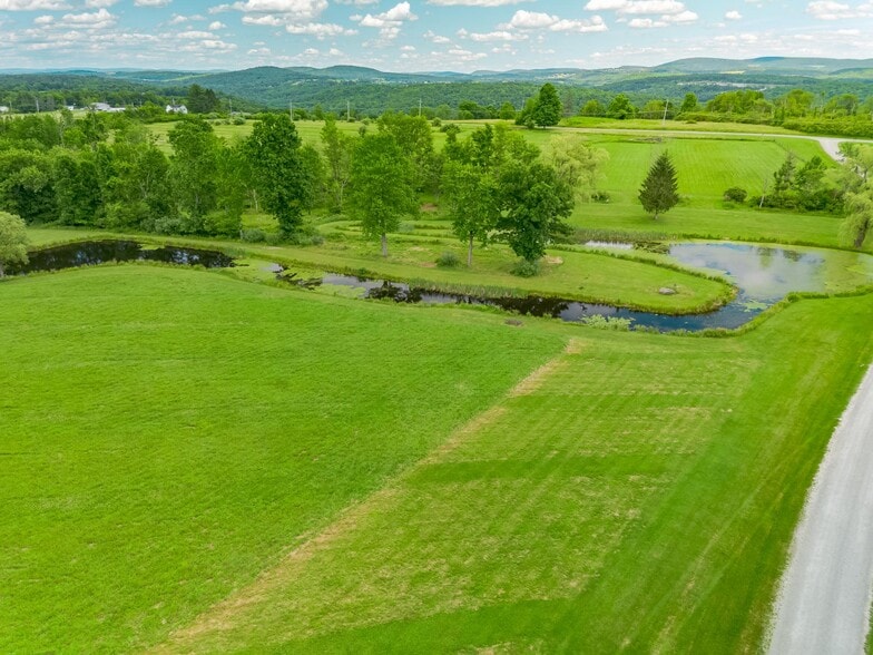 More Photos Of 175 Decoverly Lane, Falls Specialty For Sale