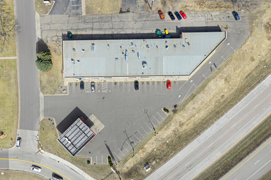 More Photos Of 16-56 14th Ave NE, Saint Cloud General Retail For Sale